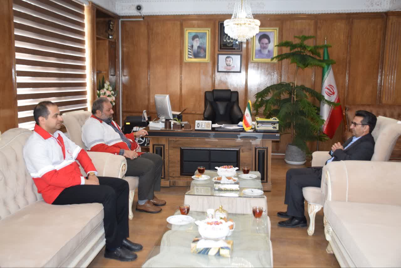 رؤسای هلال احمر شهرستانهای میاندوآب و چهاربرج با فرماندار جدید میاندوآب دیدار کردند