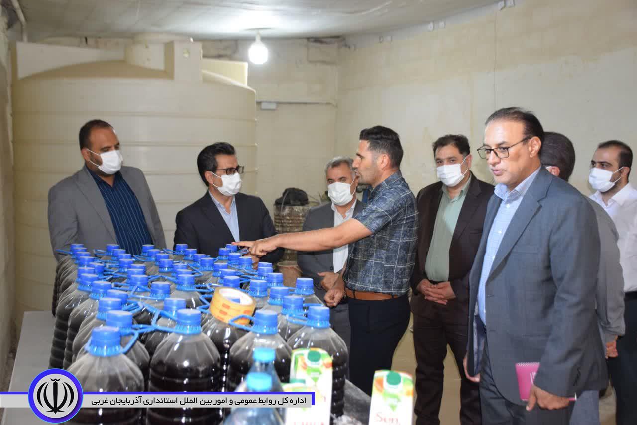 بازدید فرماندار میاندوآب از روند احداث کارخانه تولید کود آلی و اُرگانیک