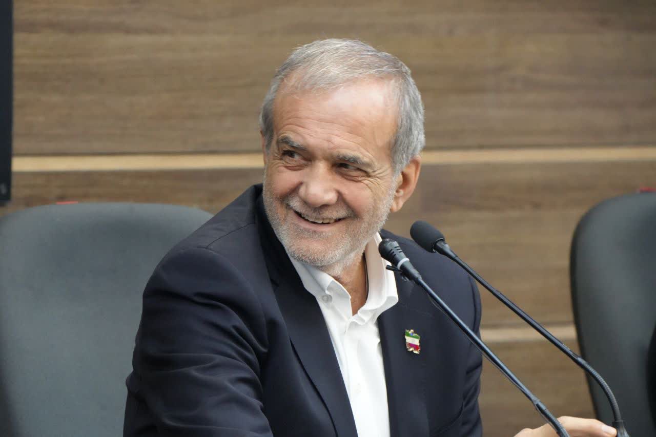 راه نجات کشور در مدیریت علمی و صرفه‌جویی است