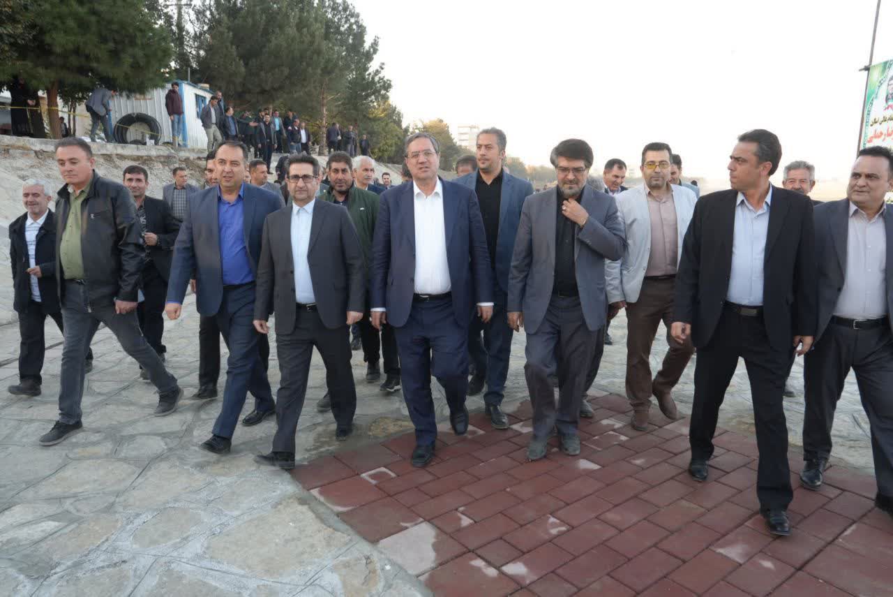 بازدید استاندار آذربایجان‌غربی از پروژه ساماندهی و زیباسازی ساحل زرینه‌رود