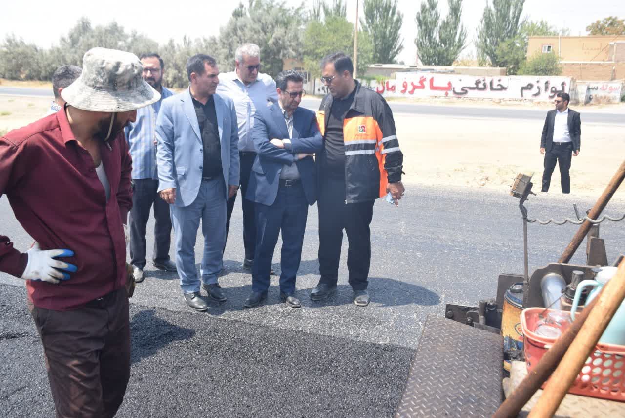 امیر تیموری، معاون استاندار و فرماندار ویژه میاندوآب از اجرای عملیات روکش آسفالت 9 کیلومتر از مسیر تردد زائرین کربلا در محدوده شهرستان میاندوآب با صرف اعتباری بالغ بر 300 میلیارد ریال خبر داد