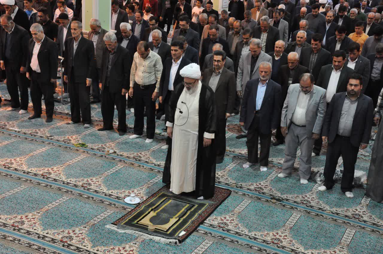 حضور فرماندار میاندوآب در آیین نماز جمعه