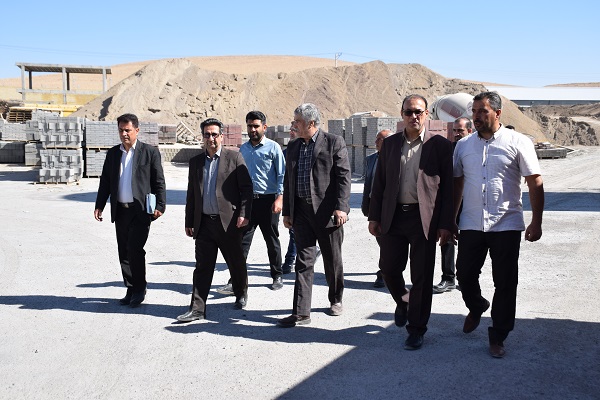 امیرتیموری، معاون استاندار و فرماندار ویژه میاندوآب با هدف تسهیل و رفع موانع تولید از شرکت افرا بتن آذربایجان بازدید کرد