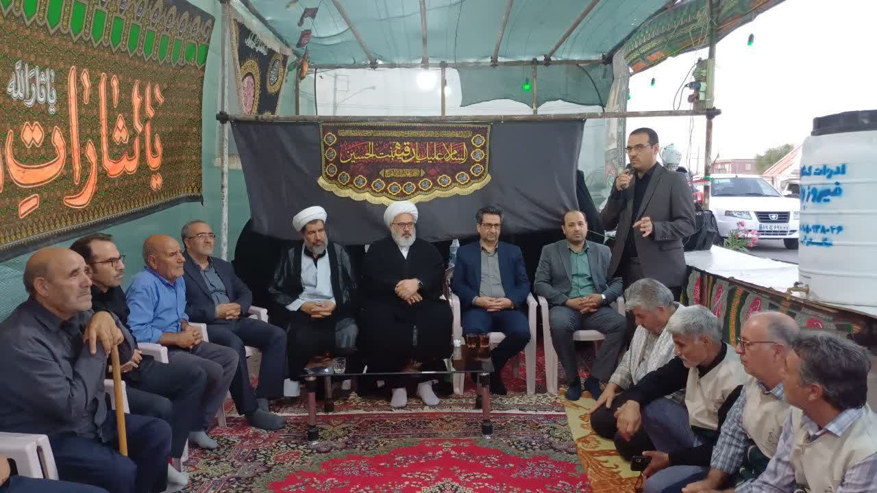 موکب و چایخانه حضرت رضا (ع) توسط دفتر کانون خادمیاری و خدمتهای رضوی میاندوآب در ورودی میاندوآب از سمت آذربایجان شرقی به منظور استقبال و پذیرایی از زائرین حضرت اباعبداله الحسین (ع) آغاز بکار کرد