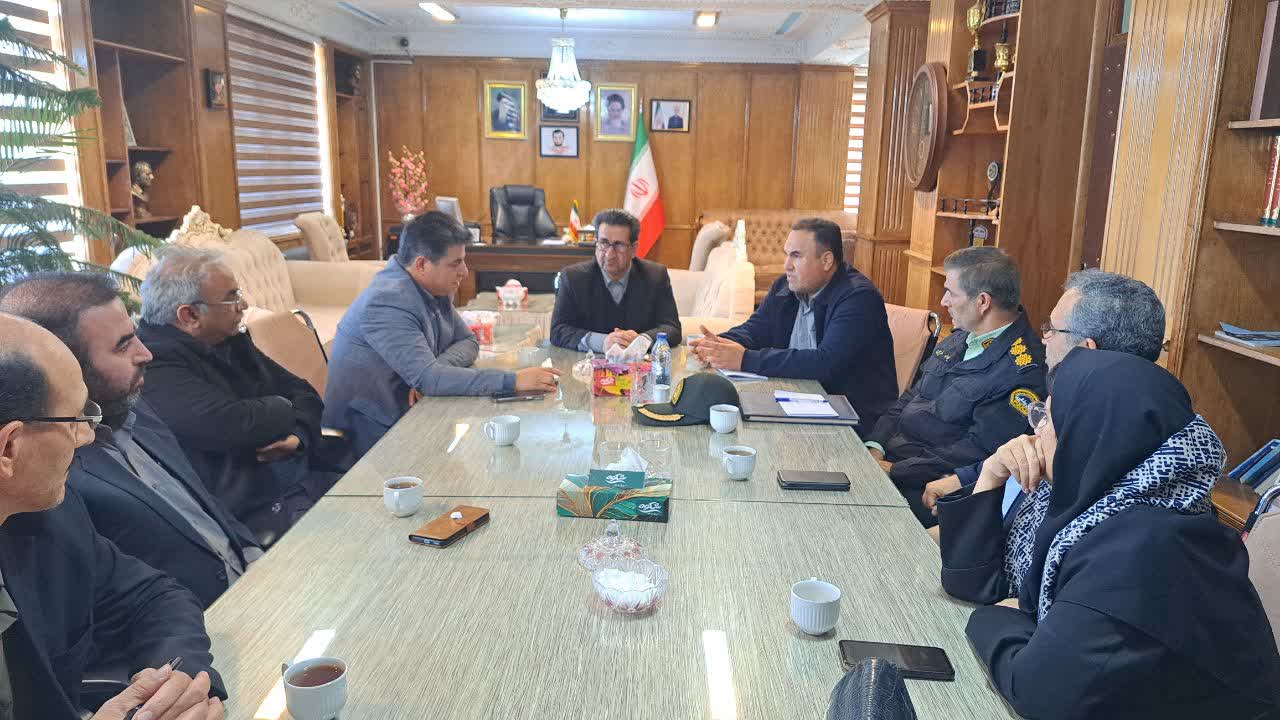 عقد تفاهم نامه همکاری میان نیروی انتظامی و دانشکده علوم پزشکی میاندوآب