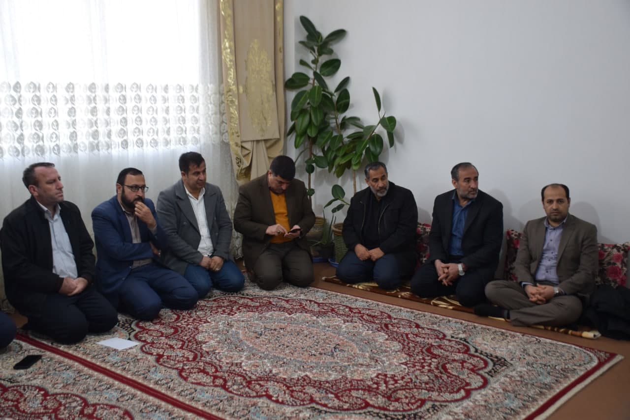 همزمان با دهه فجر، 5 باب مسکن تحویل مددجویان بهزیستی میاندوآب شد