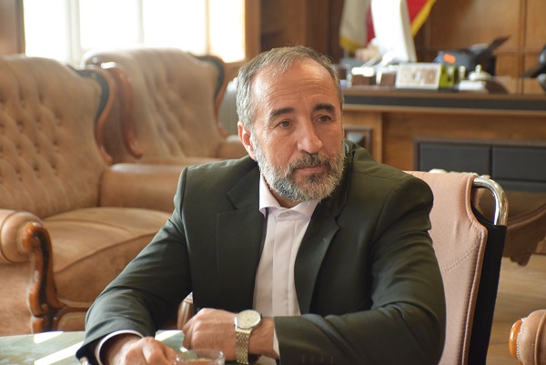 محمدرضا رضایی، معاون ستاندار و فرماندار ویژه میاندوآب با صدور پیامی، فرارسیدن سالروز ولادت حضرت معصومه سلام الله علیها (روز دختر) و آغاز دهه کرامت را تبریک گفت.