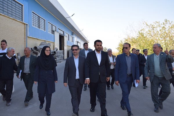 اعضای تیم تخصصی وزارت صمت با هدف حل مشکلات واحد‌های توسعه‌ای و ایجادی در حوزه تأمین مالی، از واحدهای تولیدی در حال توسعه شهرک صنعتی میاندوآب بازدید کردند