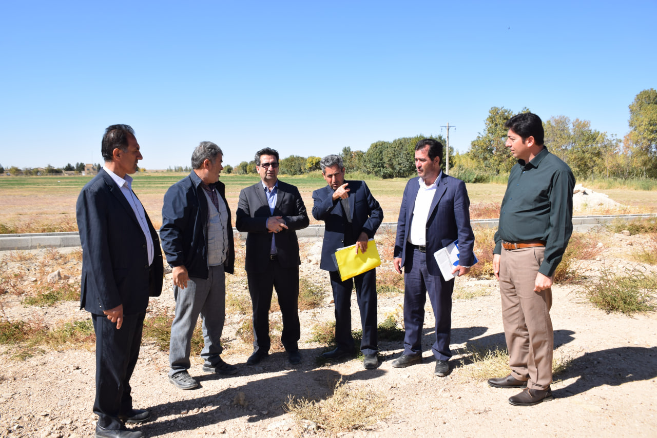 برای بهبود حوزه کشاورزی شهرستان باتوجه به شرایط کم آبی و بیماری ها و آفتهای مختلف، باید افزایش ضریب نفوذ علم در بخش کشاورزی مدنظر قرار گیرد