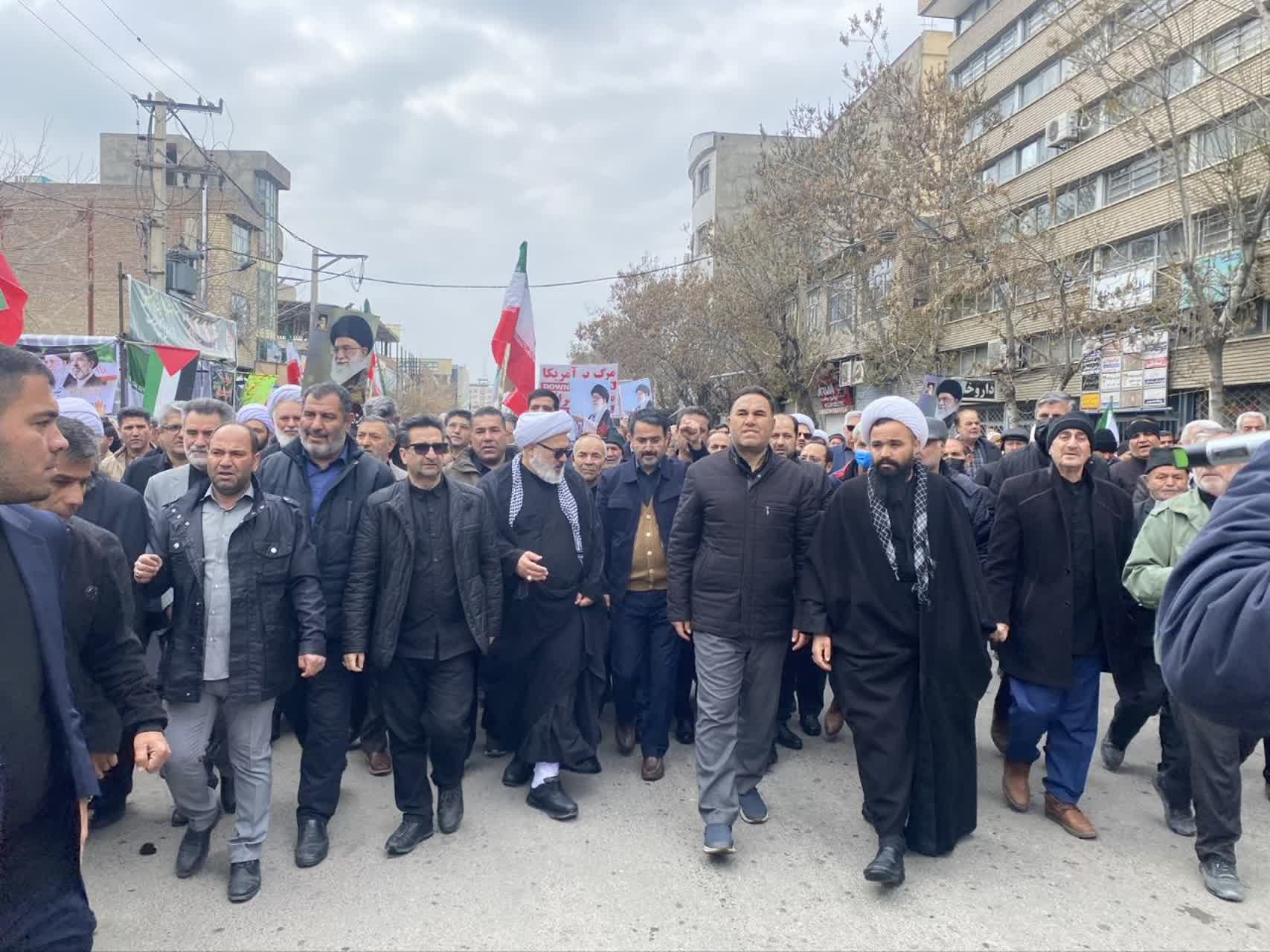 حضور امیرتیموری،  معاون استاندار و فرماندار ویژه میاندوآب در راهپیمایی دشمن‌شکن روز قدس