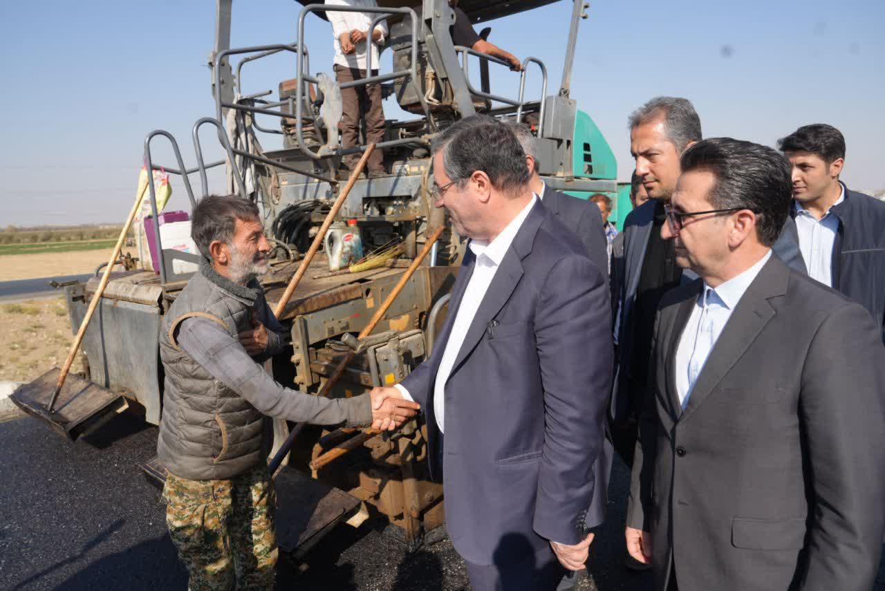 بازدید استاندار آذربایجانغربی از عملیات راهسازی قطعه 2 محور ارومیه - میاندوآب