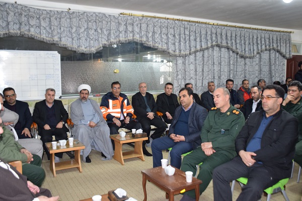 دیدار اعضای شورای اداری میاندوآب  با امام جمعه شهرستان به مناسبت گرامیداشت دهه فجر