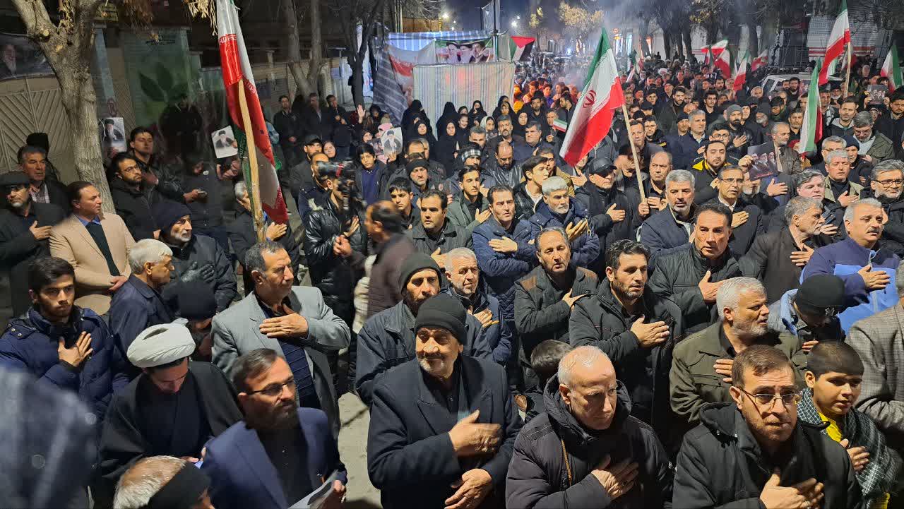 پانزدهمین روز حضور خیابانی مردم شهیدپرور میاندوآب در حمایت از نظام جمهوری اسلامی ایران و خونخواهی رهبر شهید