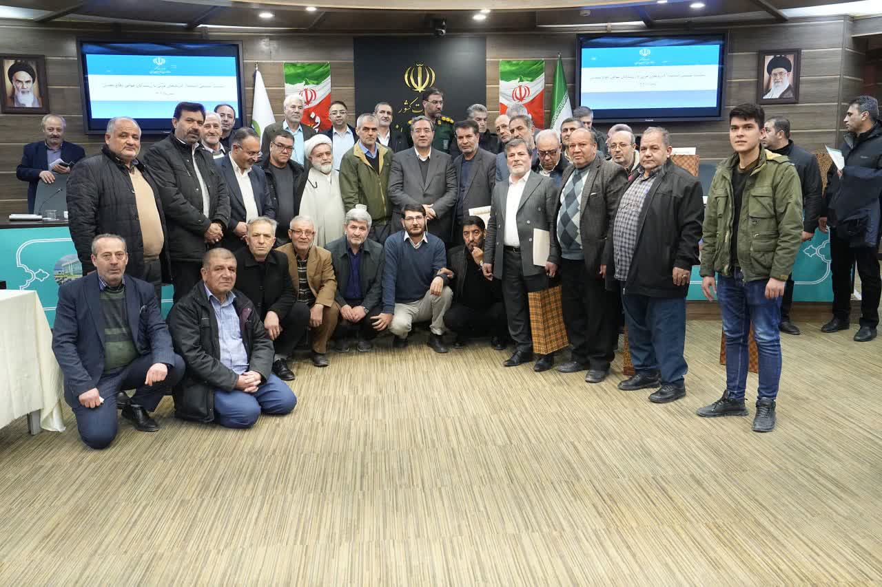 نشست صمیمی رضا رحمانی استاندار آذربایجان‌غربی با جمعی از رزمندگان غواص دفاع مقدس استان ظهر امروز برگزار شد.