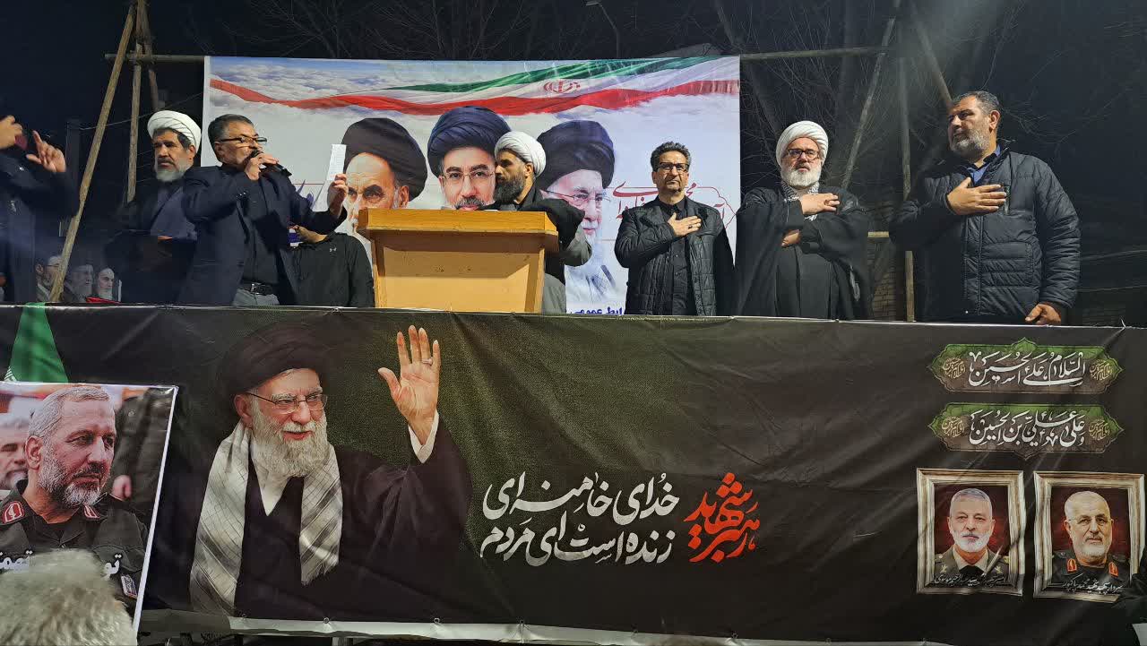 پانزدهمین روز حضور خیابانی مردم شهیدپرور میاندوآب در حمایت از نظام جمهوری اسلامی ایران و خونخواهی رهبر شهید