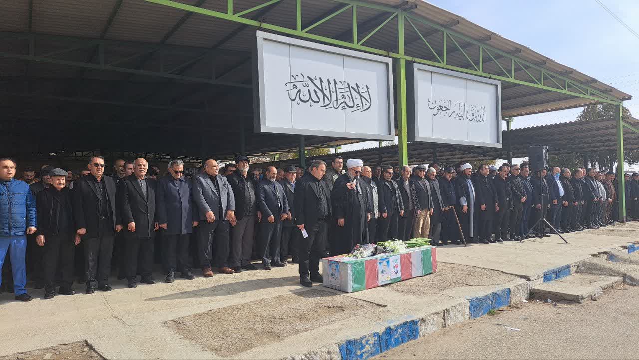 پیکر مطهر شهید حاج بهروز نیک پور با حضور بی نظیر و با شکوه مردم انقلابی و شهیدپرور میاندوآب تشییع شد