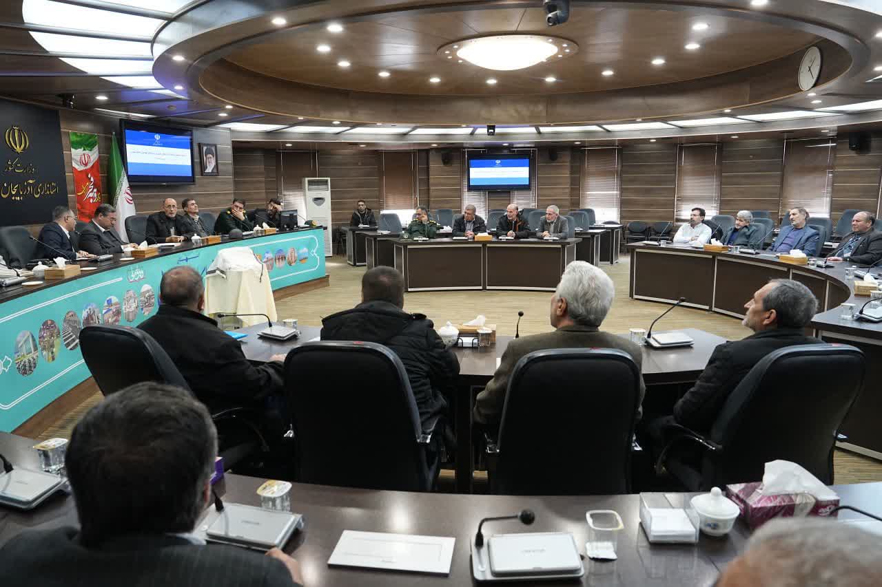 نشست صمیمی رضا رحمانی استاندار آذربایجان‌غربی با جمعی از رزمندگان غواص دفاع مقدس استان ظهر امروز برگزار شد.