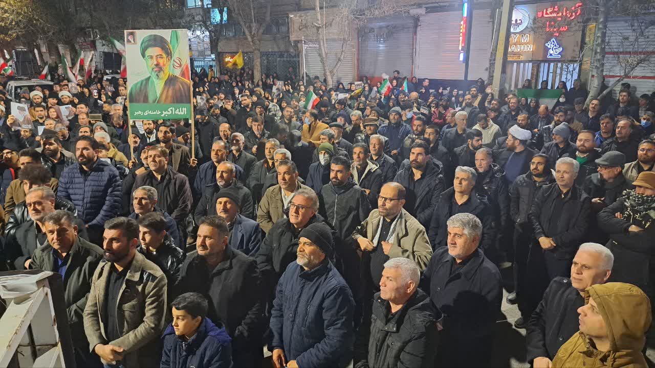 پانزدهمین روز حضور خیابانی مردم شهیدپرور میاندوآب در حمایت از نظام جمهوری اسلامی ایران و خونخواهی رهبر شهید