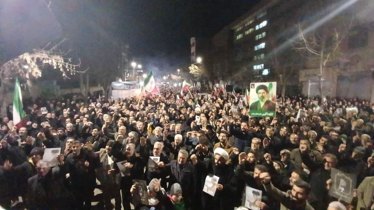 پانزدهمین روز حضور خیابانی مردم شهیدپرور میاندوآب در حمایت از نظام جمهوری اسلامی ایران و خونخواهی رهبر شهید