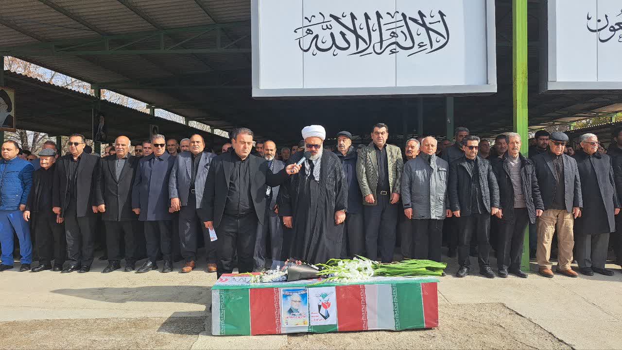 پیکر مطهر شهید حاج بهروز نیک پور با حضور بی نظیر و با شکوه مردم انقلابی و شهیدپرور میاندوآب تشییع شد