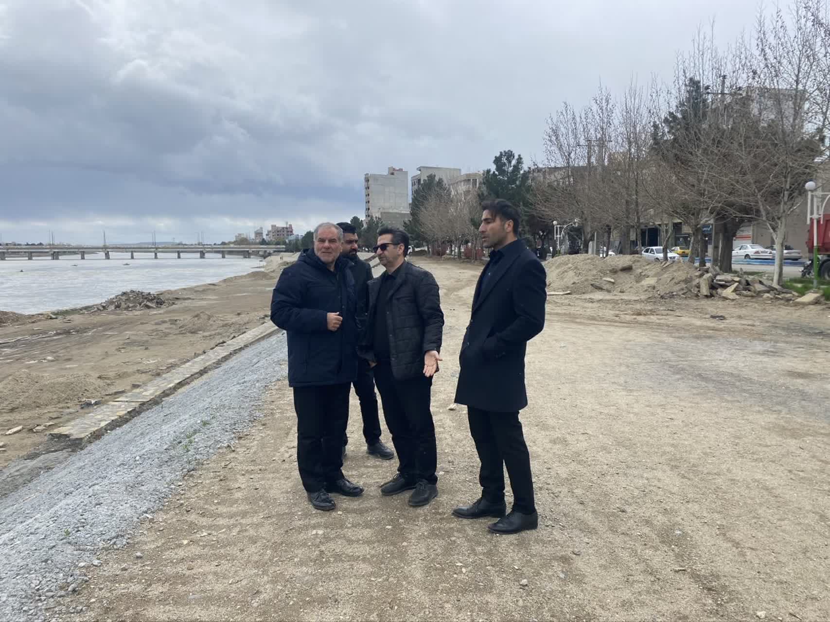 بازدید فرماندار میاندوآب از سد نوروزلو تا دریاچه ارومیه