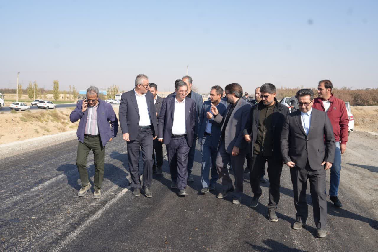 بازدید استاندار آذربایجانغربی از عملیات راهسازی قطعه 2 محور ارومیه - میاندوآب