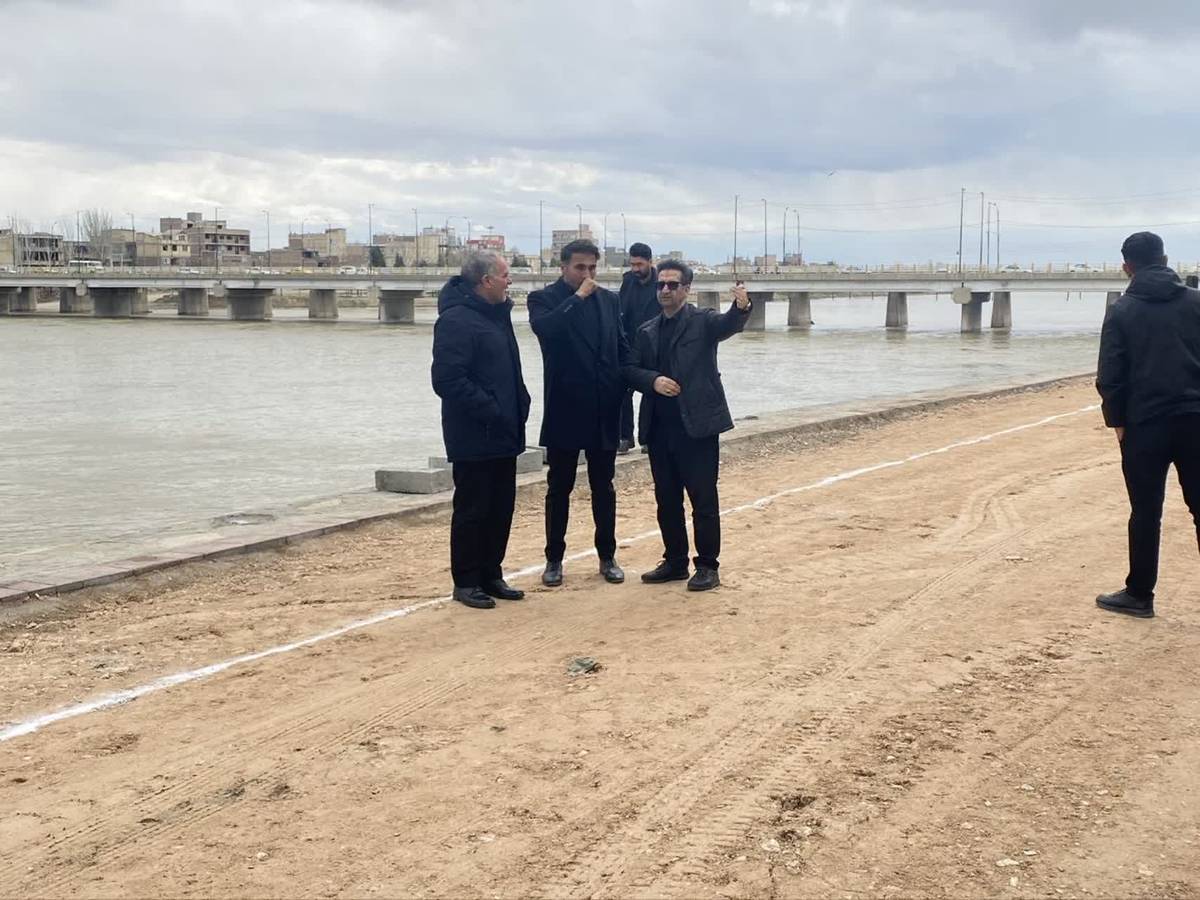 بازدید فرماندار میاندوآب از سد نوروزلو تا دریاچه ارومیه