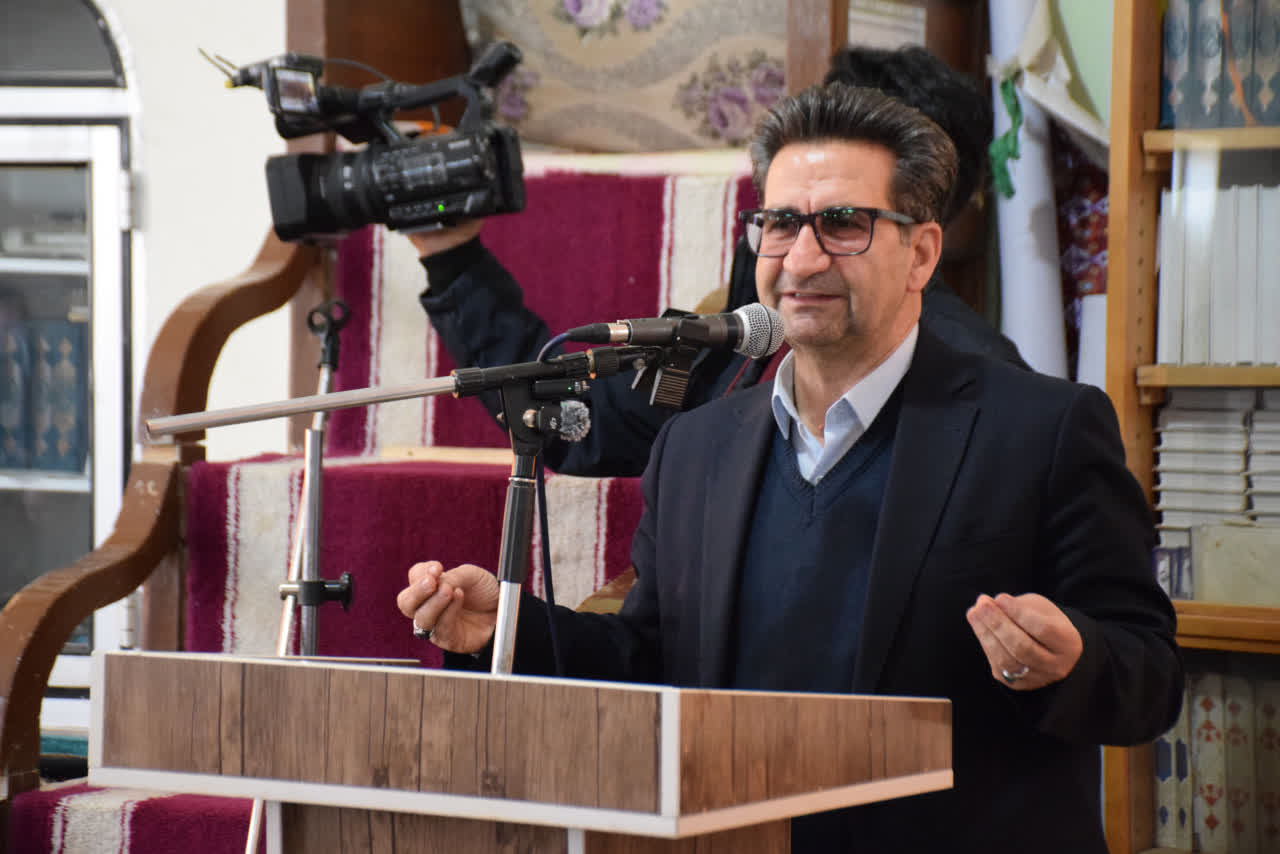 بهره برداری از 18 پروژه عمرانی روستایی در بخش للکلو شهرستان میاندوآب به مناسبت دهه فجر