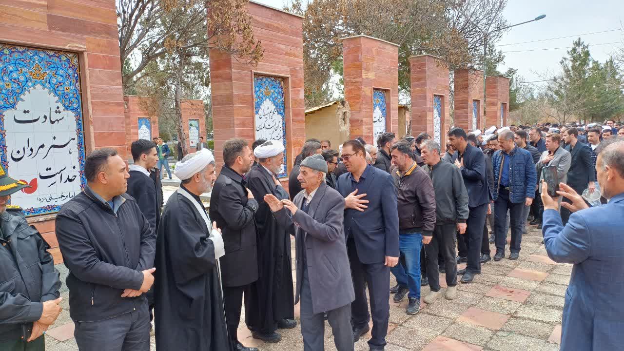 برگزاری آئین تشییع پیکر مطهر شهدای جنگ رمضان در میاندوآب