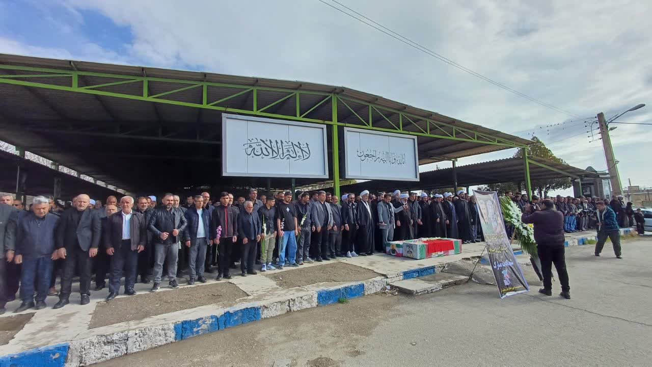 برگزاری آئین تشییع پیکر مطهر شهدای جنگ رمضان در میاندوآب