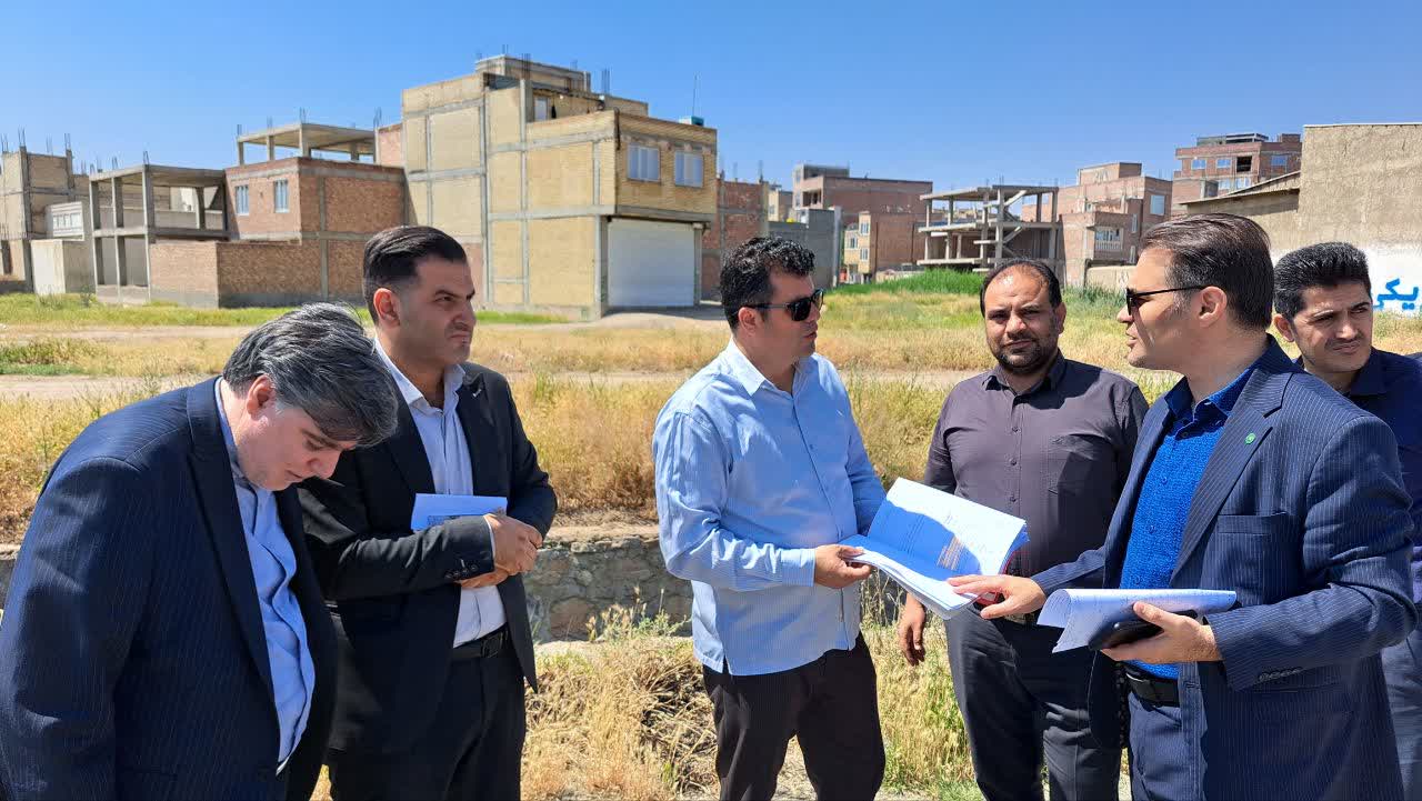 بازدید اعضای کارگروه پیشگیری از ساخت و سازهای غیر مجاز از سکونتگاه های غیر رسمی شهر میاندوآب