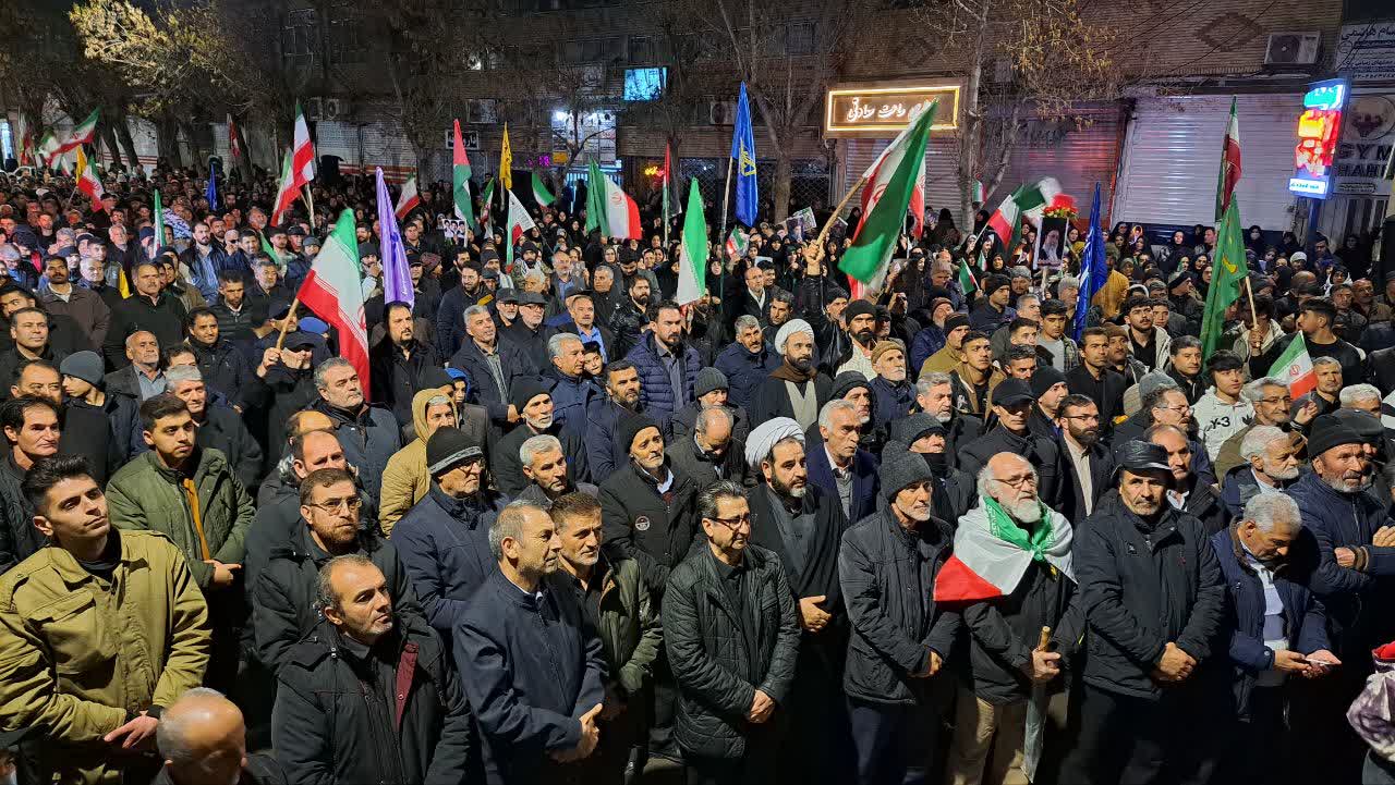 بیست و هفتمین اجتماع مردم غیور و شهیدپرور میاندوآب در حمایت از رزمندگان و بیعت با رهبر معظم انقلاب