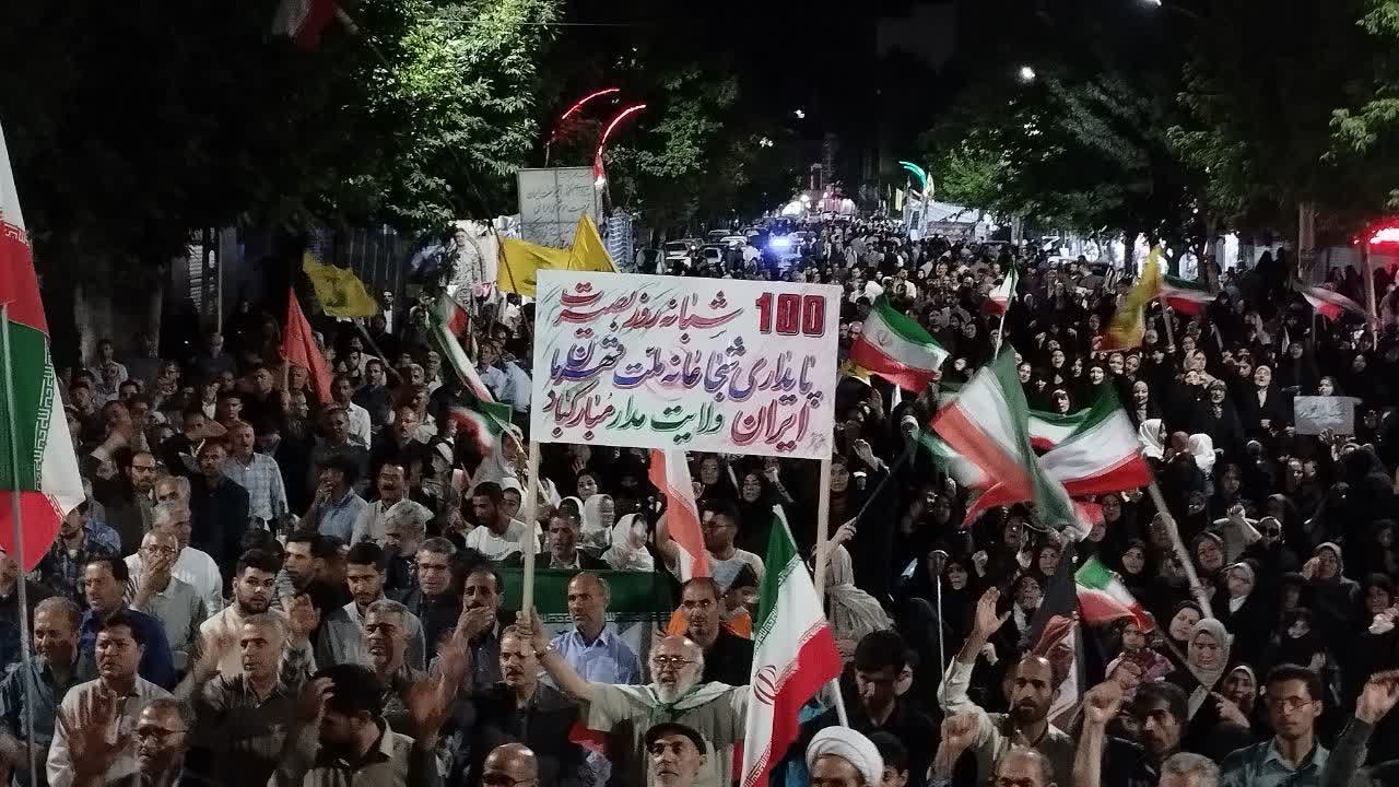 میاندوآب سرافراز همچنان تمام‌قد در میدان حماسه ایستاده است