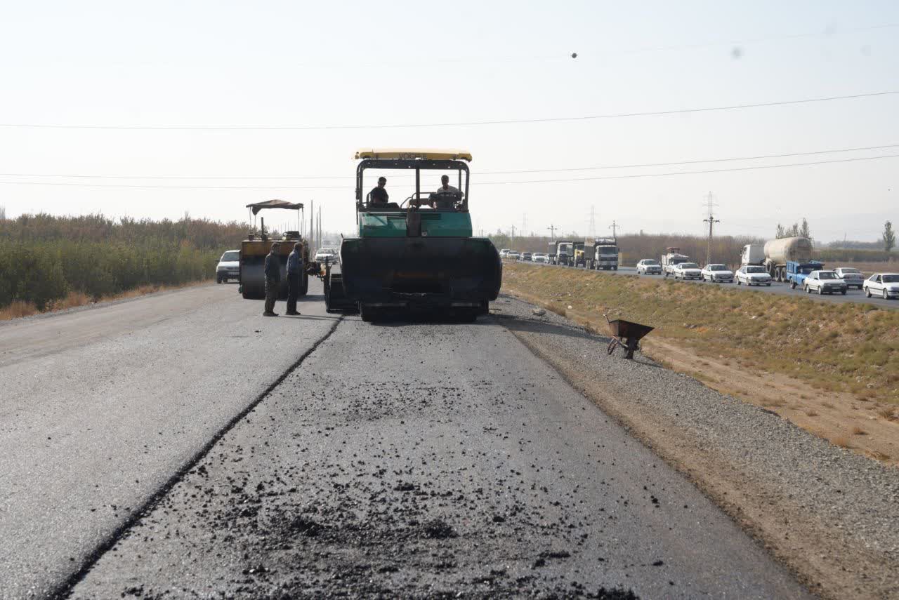 بازدید استاندار آذربایجانغربی از عملیات راهسازی قطعه 2 محور ارومیه - میاندوآب